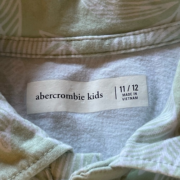 Abercrombie Kids Boys Collared Short Sleeve Size 11/12 - Picture 3 of 6
